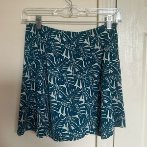 Skirt with a a tropical vibe